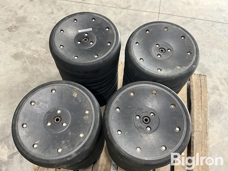 john-deere-xp-planter-row-unit-depth-gauge-wheels-image-11