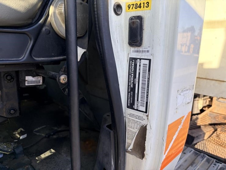 2003-international-8-image-15