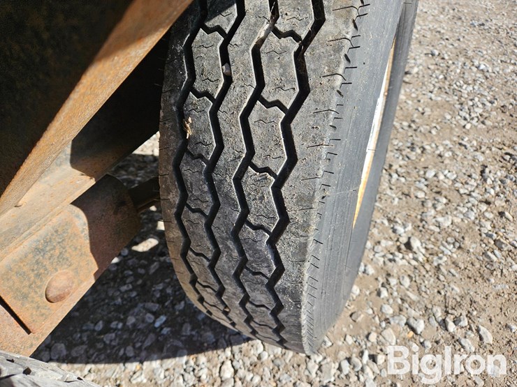 2008-neal-t/a-16'-gooseneck-flatbed-trailer-image-19