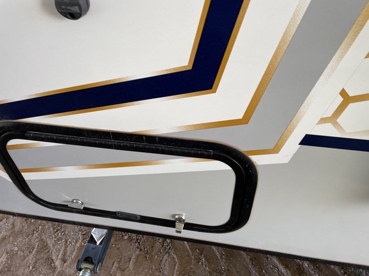 #149-•-2024-r-pod-trailer-(nm-title)-image-25