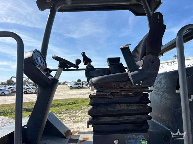 2019-bomag-bw211d-5-image-15