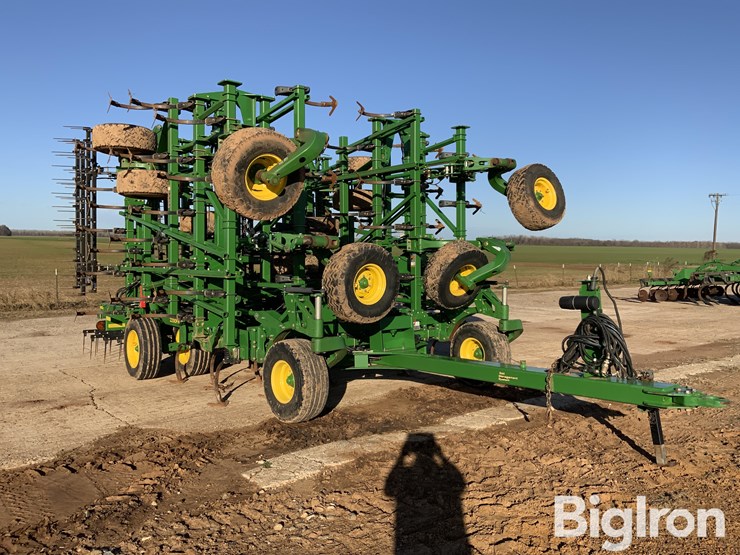 2021-john-deere-2230fh-image-3