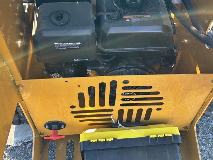 2025-aboss-gh350-skid-steertrack-loader-image-9