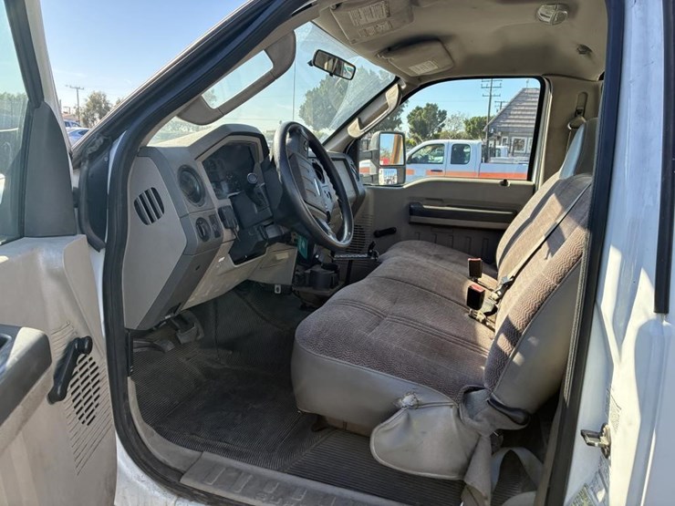 2008-ford-f450-image-11