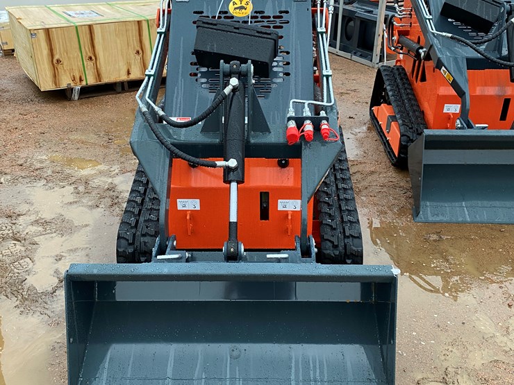 #152-•-2025-land-hero-mini-skid-steer-loader-(mosinee,-wi)-image-2