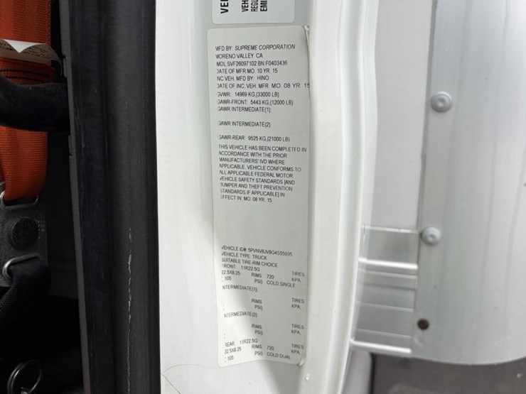 2016-hino-box-truck-image-22