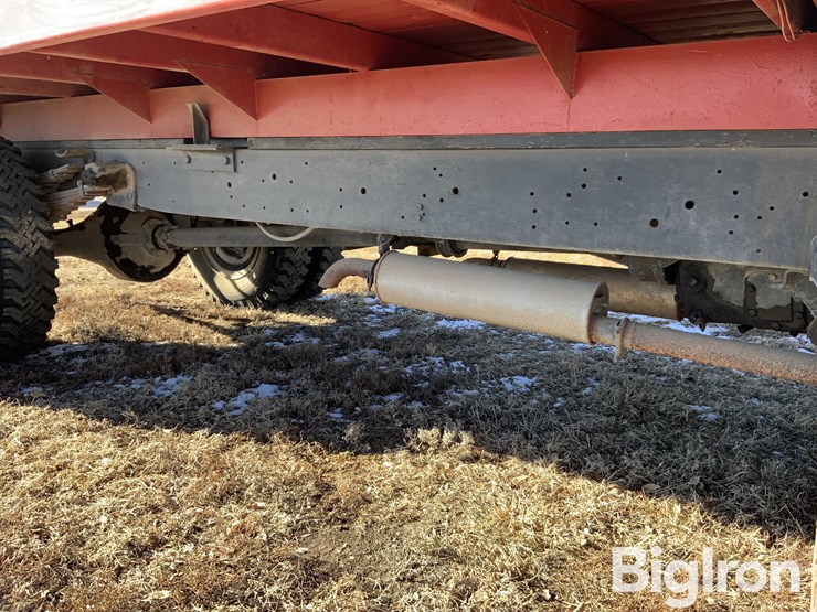 1975-ford-c600-image-13