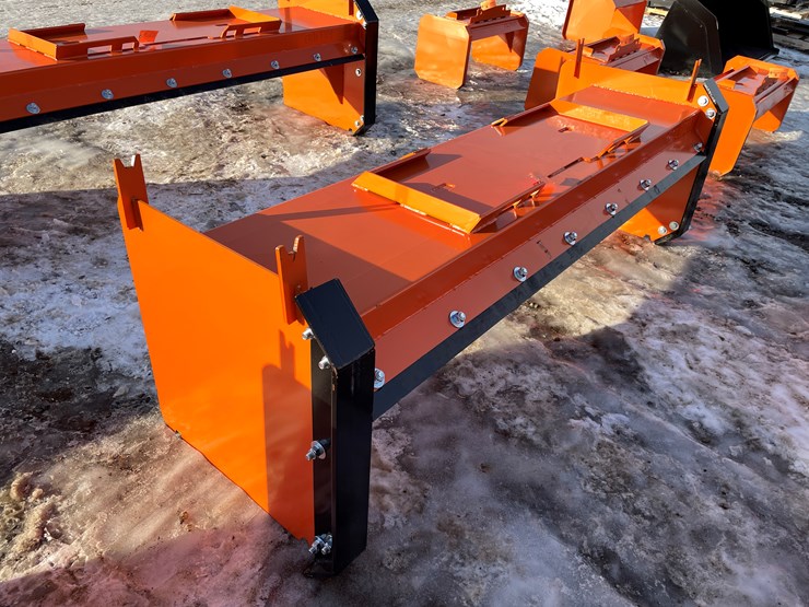 #18017-•-unused-snow-pusher-with-steel-blade-(princeton,-mn)-image-1