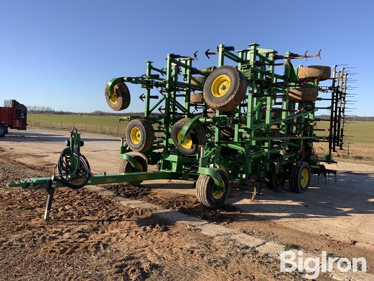 2021-john-deere-2230fh-image-1