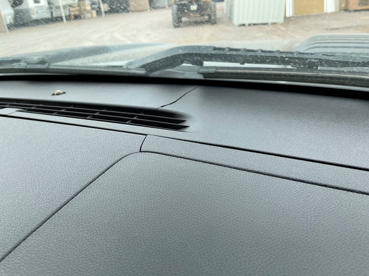 2011-chevrolet-silverado-2500hd-lt-image-92