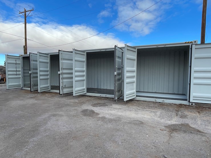 #200d-•-40'-container-image-18