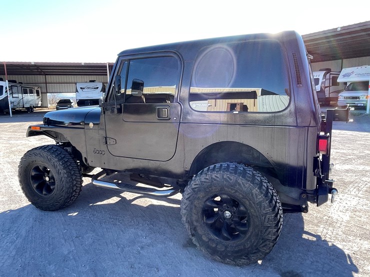 1995-jeep-wrangler-image-106