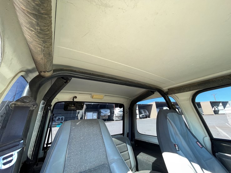 1995-jeep-wrangler-image-79