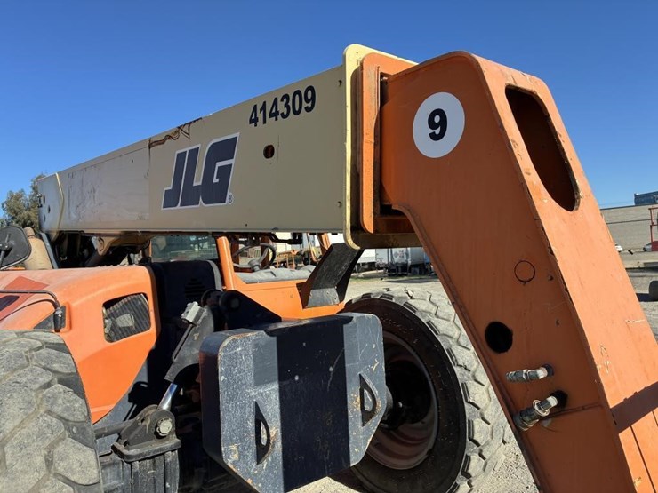 2006-jlg-g9-43a-image-7