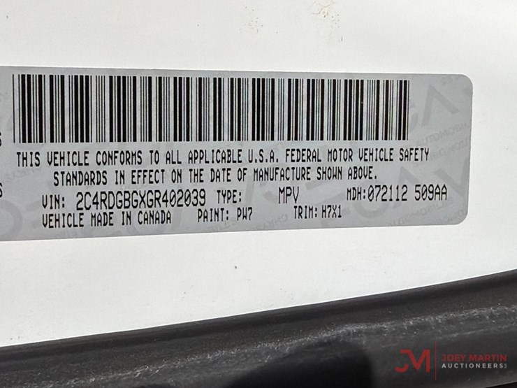 2016-dodge-grand-caravan-image-25