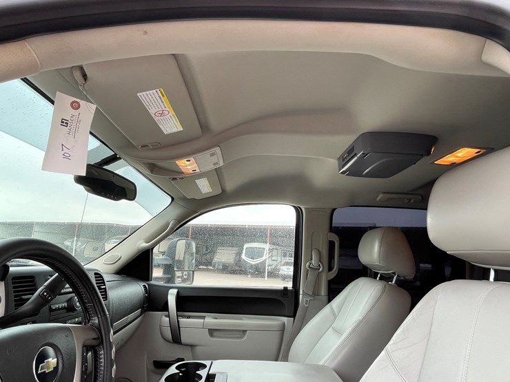 2011-chevrolet-silverado-2500hd-lt-image-82