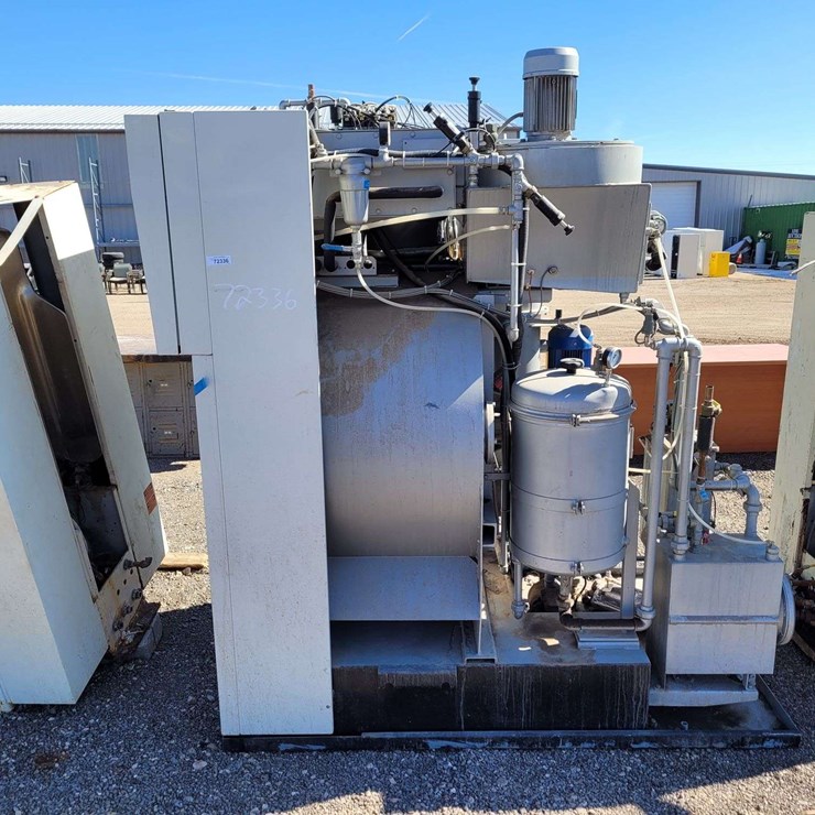 Ilsa Ipura 44ON 29 Gallon Industrial Clothes Washer