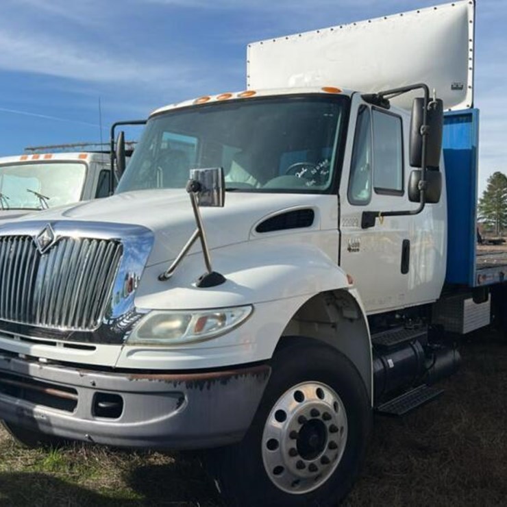 2006 INTERNATIONAL DURASTAR 4400