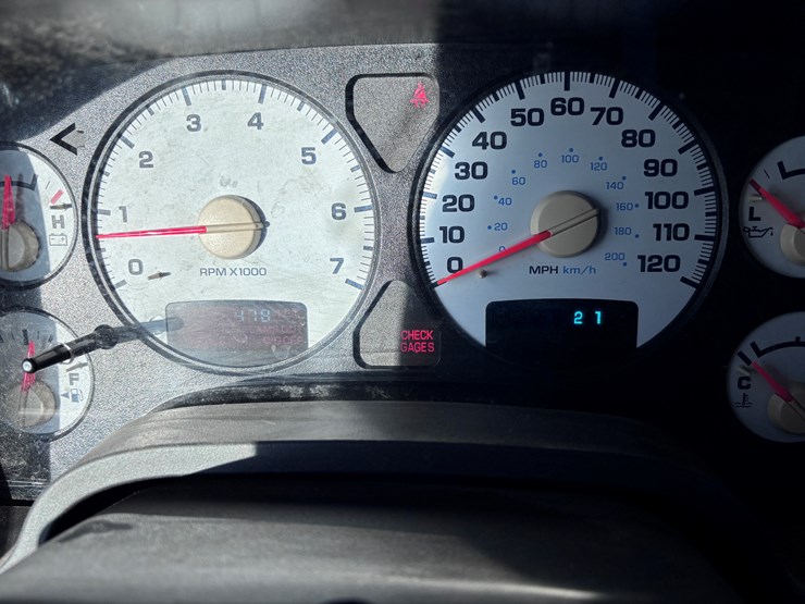 2003-dodge-150-image-9