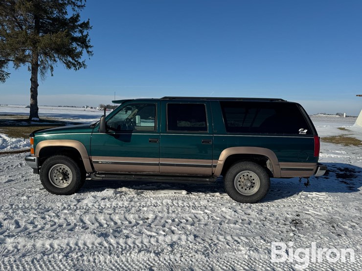 1996-chevrolet-suburban-1500-image-8