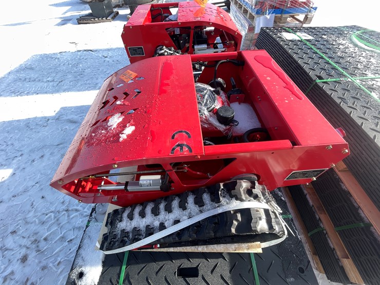 #180-•-remote-controlled-lawn-mower-(mosinee,-wi)-image-11