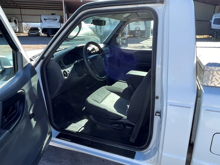 2011-ford-ranger-image-19