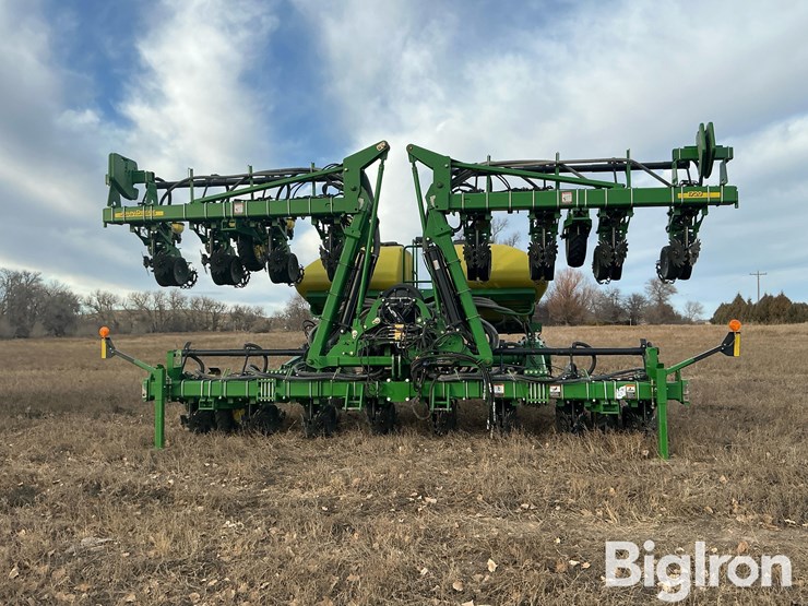 2011-john-deere-1720-ccs-image-2