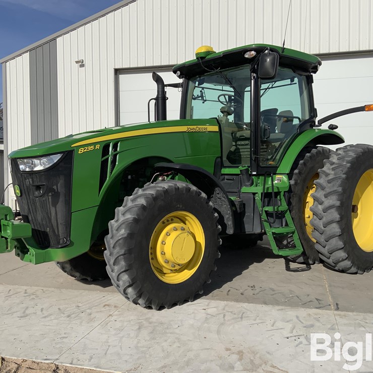 2012 JOHN DEERE 8235R