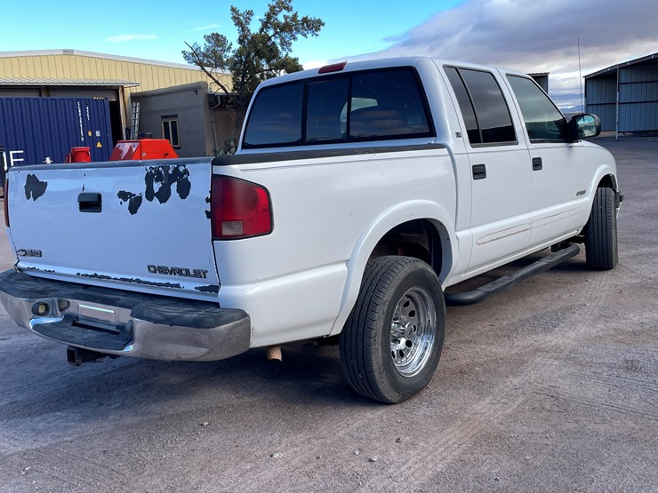 2002-chevrolet-s10-image-7