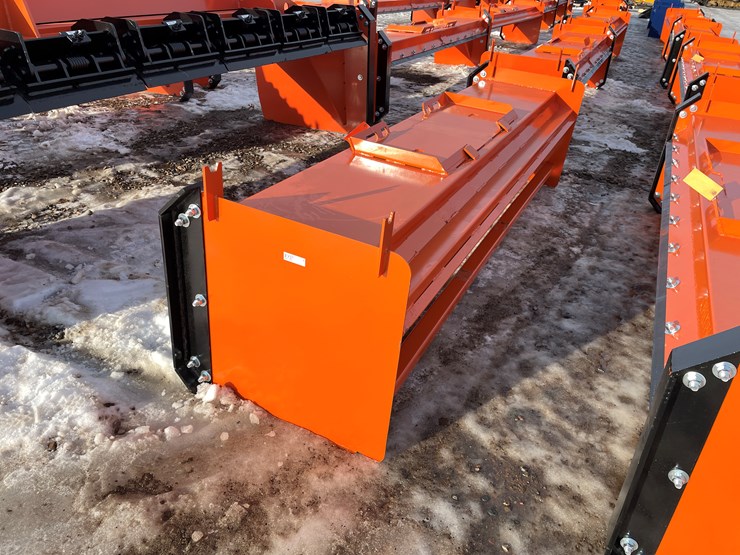 #18002-•-unused-pusher-pull-back-attachment-(princeton,-mn)-image-1