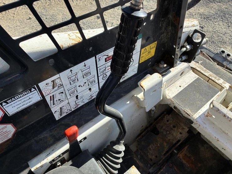 2019-bobcat-s70-image-18