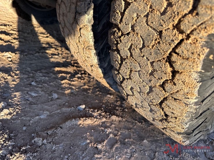 2017-ford-f350-xl-image-10