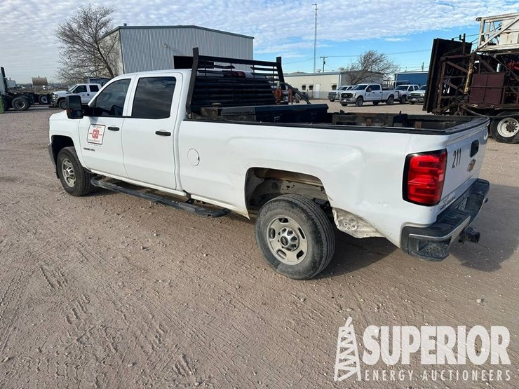 2018-chevrolet-2500hd-image-6