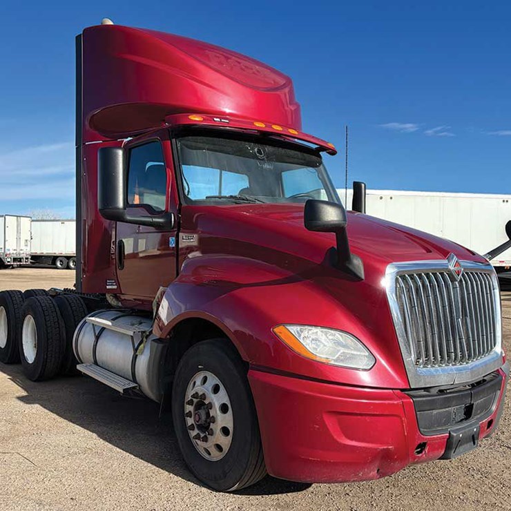 2020 INTERNATIONAL LT