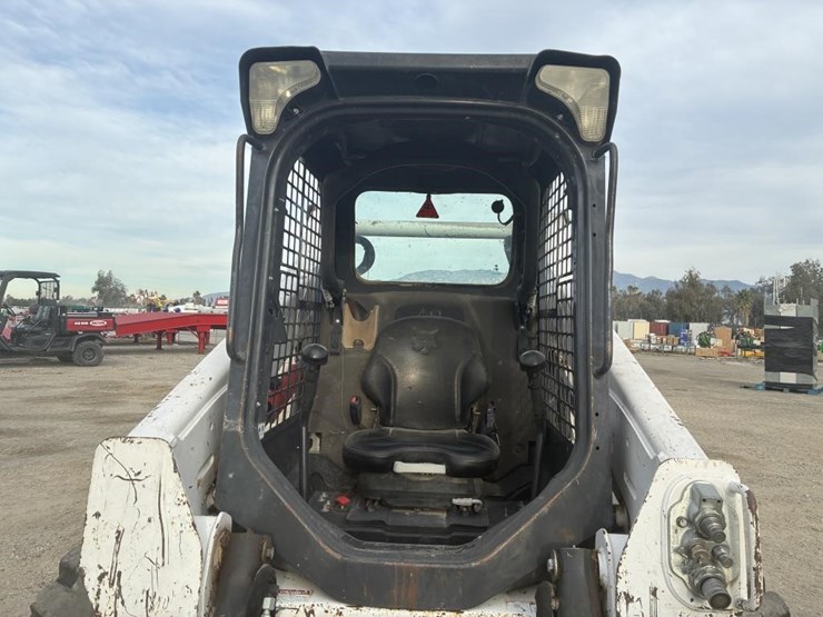 2018-bobcat-s570-image-14