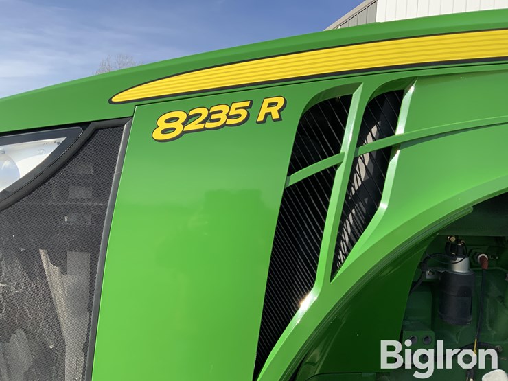 2012-john-deere-8235r-image-10