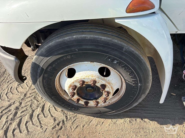 2005-international-durastar-4300-image-25