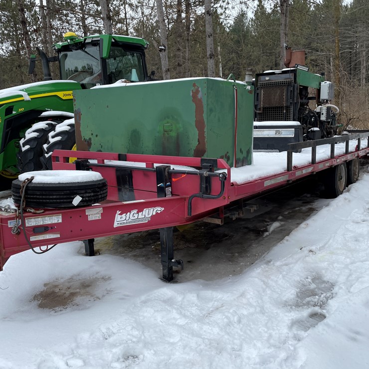 #204 • John Deere Powered Booster Pump Trailer (Has WI Title) (Bonduel, WI)