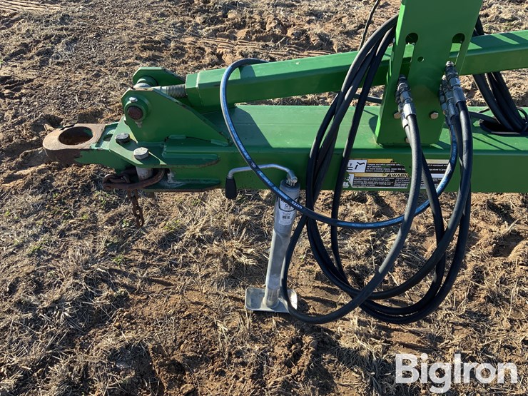 2014-john-deere-2700-image-9