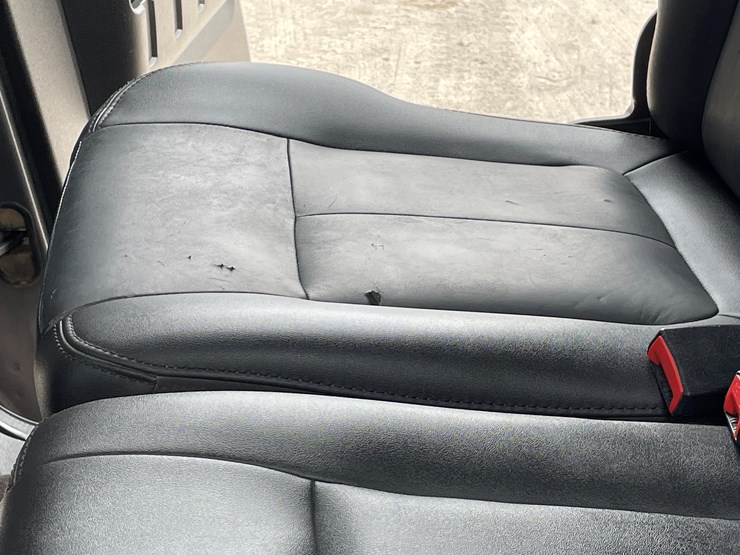 2011-ford-f250-lariat-image-137