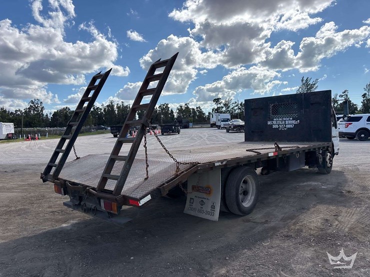 2007-chevrolet-w5500-image-3