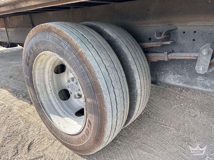 2007-chevrolet-w5500-image-7