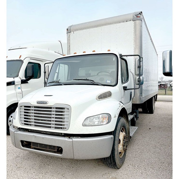 2014 FREIGHTLINER M2 106