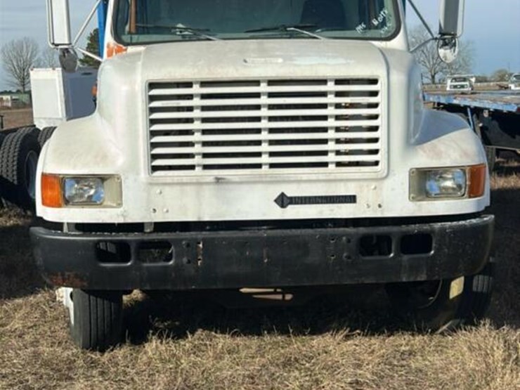 1995-international-4700-image-2