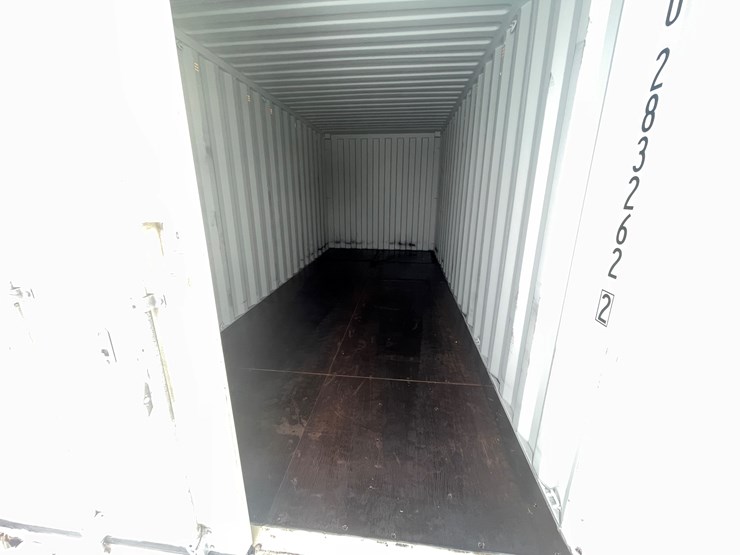 #15-•-20'-shipping-container-(princeton,-mn)-image-8
