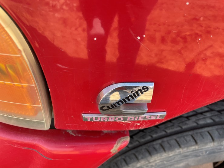 2004-dodge-3500-image-17