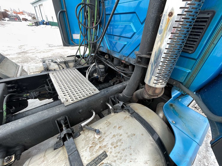 2014-international-prostar-image-32