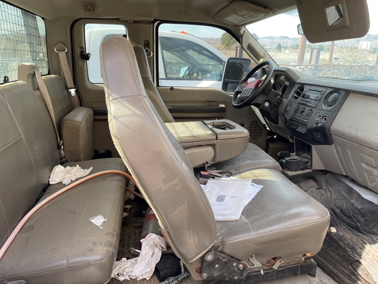 2008-ford-550-image-11