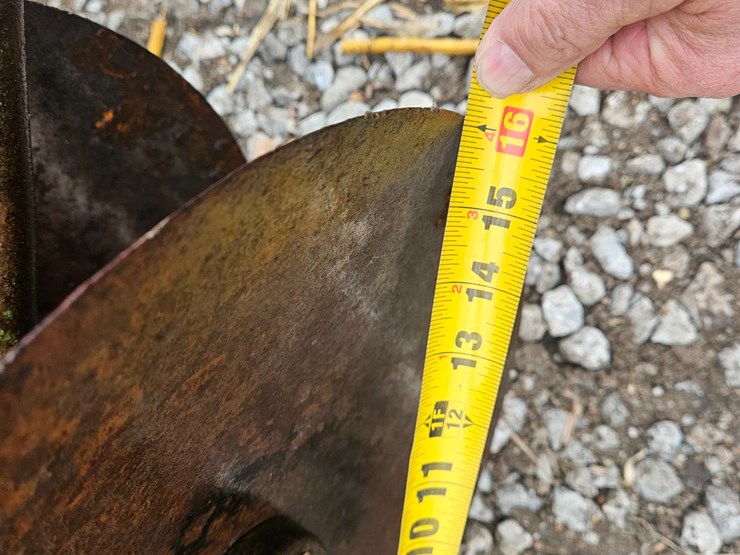 john-deere-8-image-11