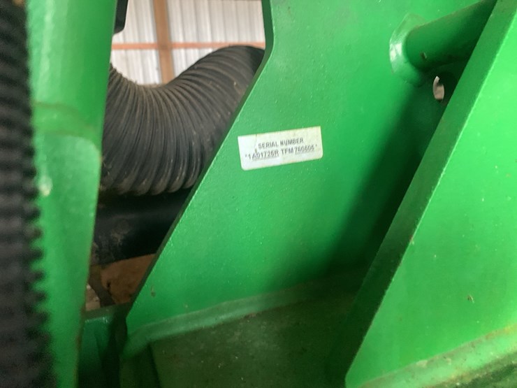 john-deere-1725-image-31